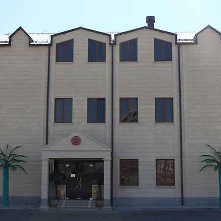 Sochi Plaza Hotel 耶烈万 外观 照片
