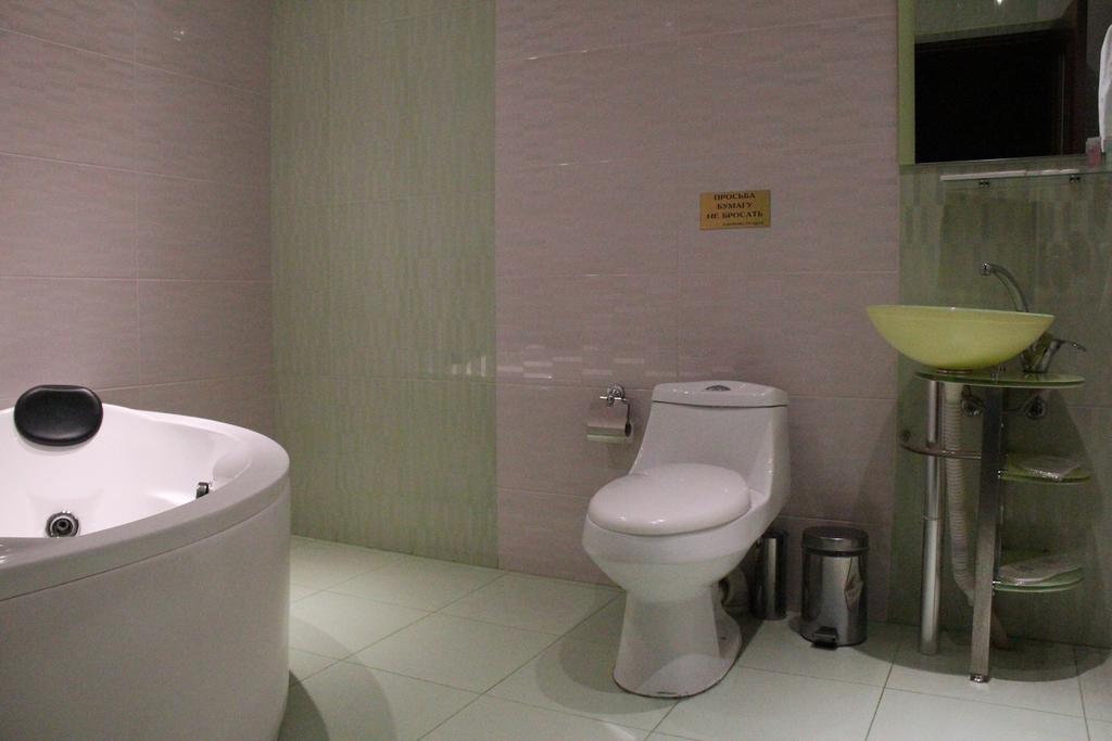 Sochi Plaza Hotel 耶烈万 客房 照片