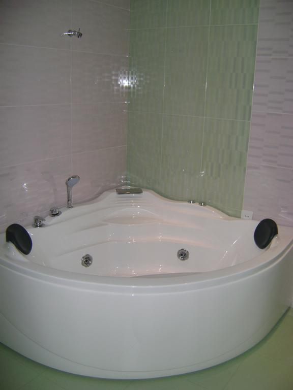Sochi Plaza Hotel 耶烈万 客房 照片